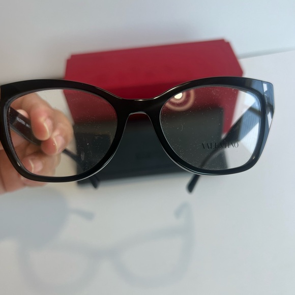 Valentino priscripcion eyeglasses
Cat-Eye black - Picture 7 of 16